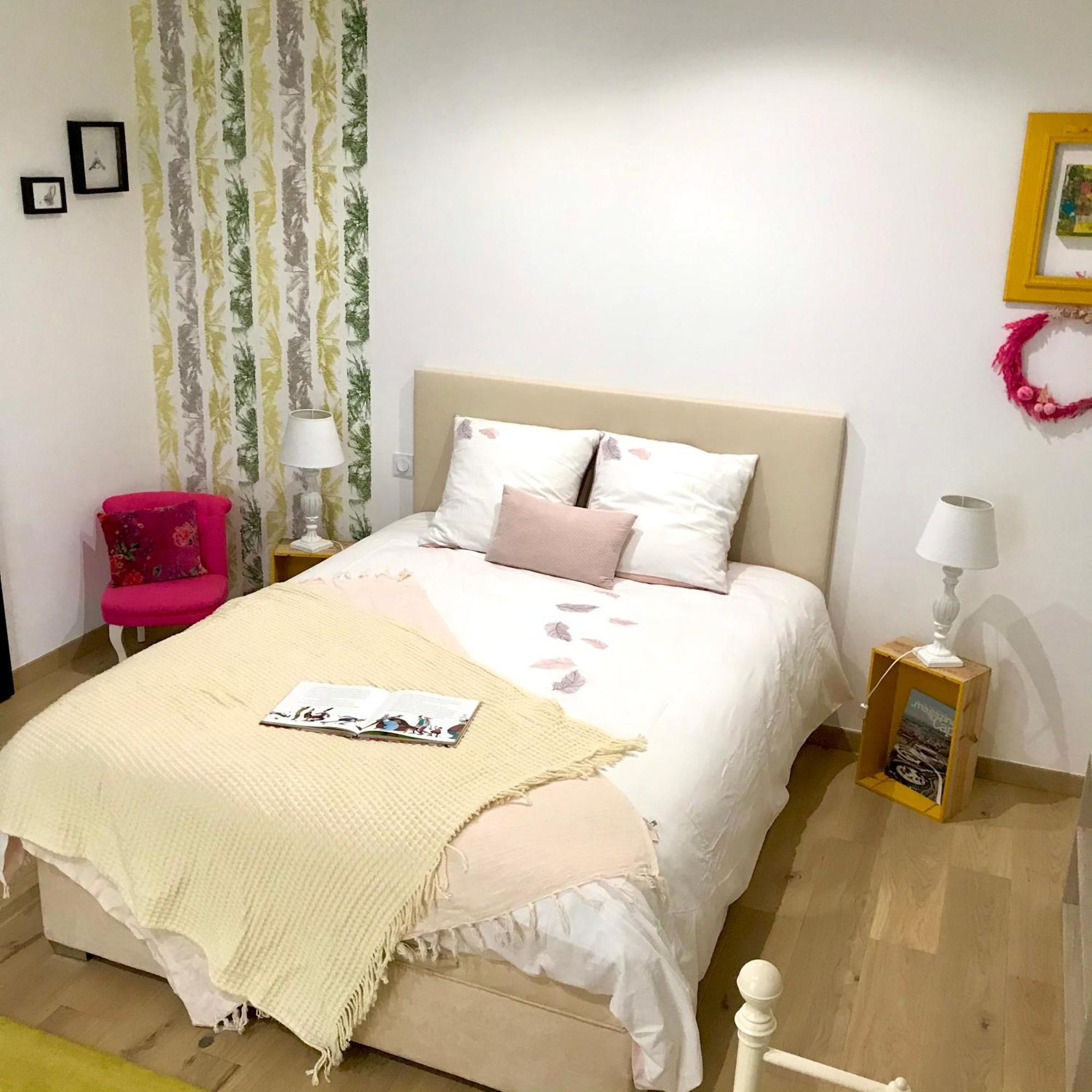 Atelier Des Vidaux Bed & Breakfast Saint-Aunes Rom bilde